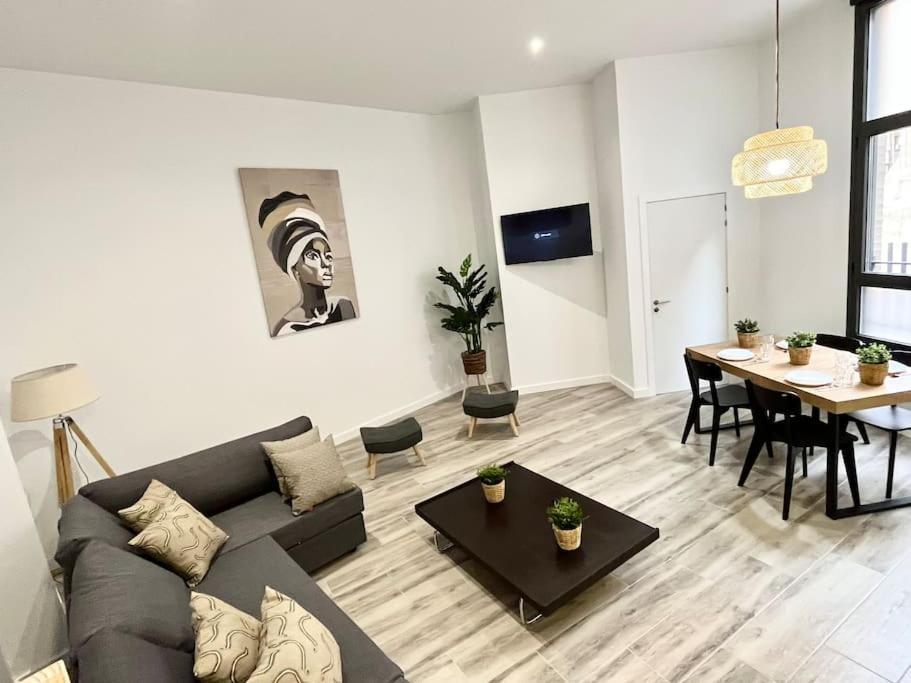 Apartamento Vive Zaragoza V ภายนอก รูปภาพ